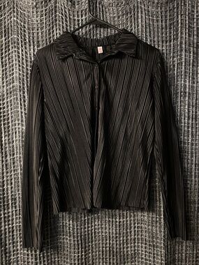 NOBO Black Pleated Button-Up Collared Blouse